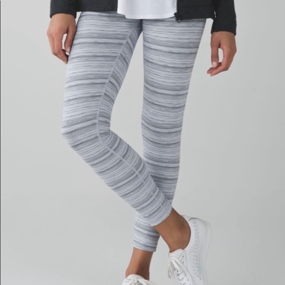 Lululemon High Times Cyber Stripe Leggings sz 4 - Picture 2 of 5